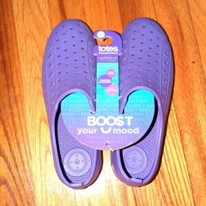New Totes Solbounce Shoes Kids Size 4-5 Purple sneakers shoes